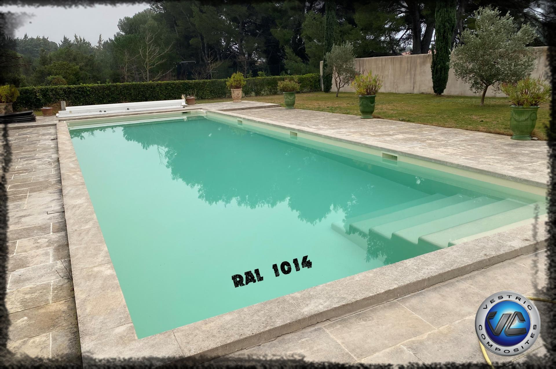 Ral 1014 couleur ivoire piscine en eau vestric composites 1