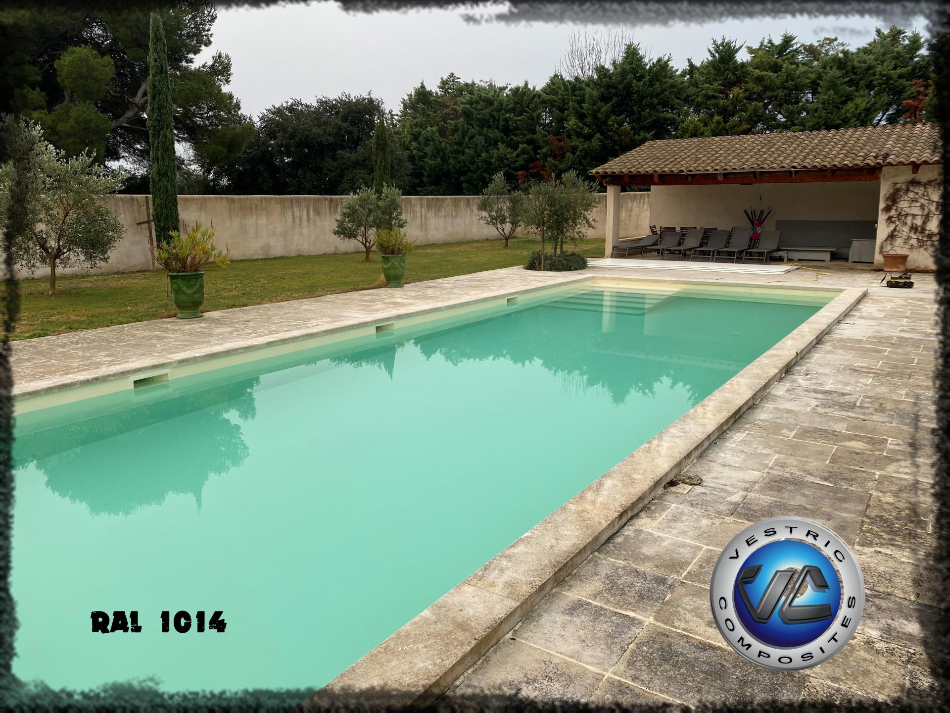 Ral 1014 couleur ivoire piscine en eau vestric composites 2