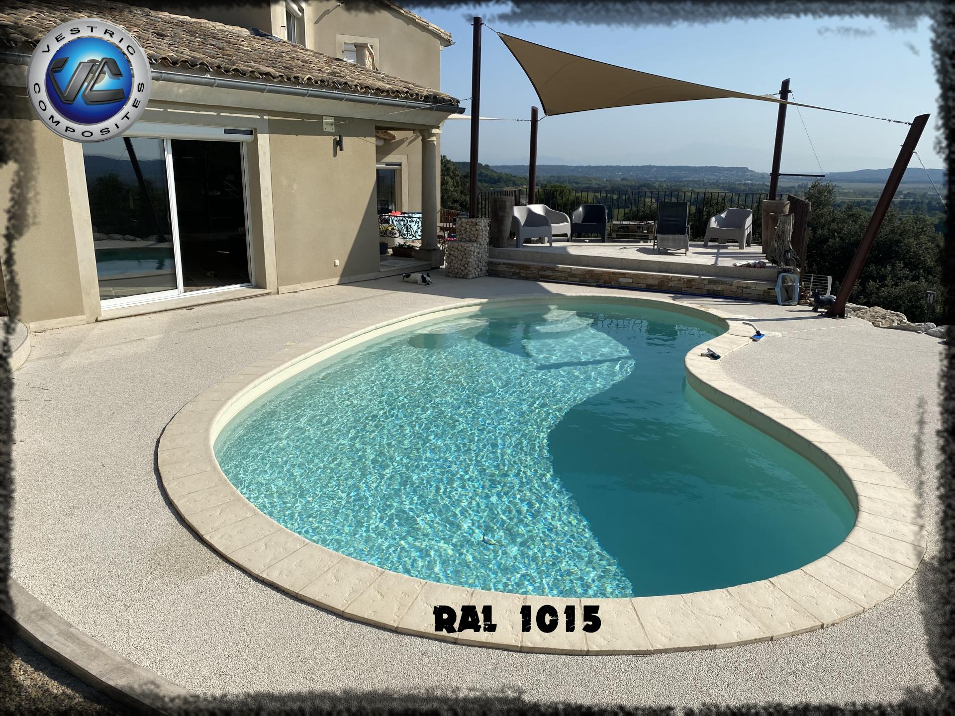 Ral 1015 couleur ivoire clair piscine en eau vestric composites 16