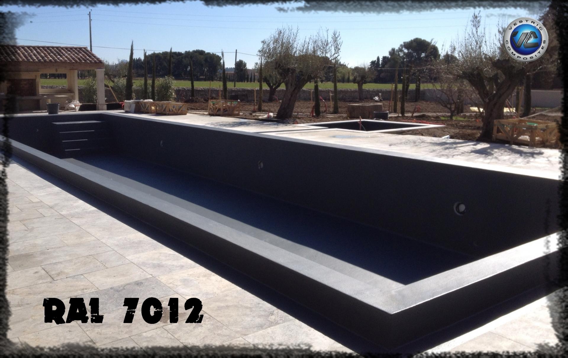 Ral 7012 couleur gris balzate anthracite piscine en eau vestric composites 3